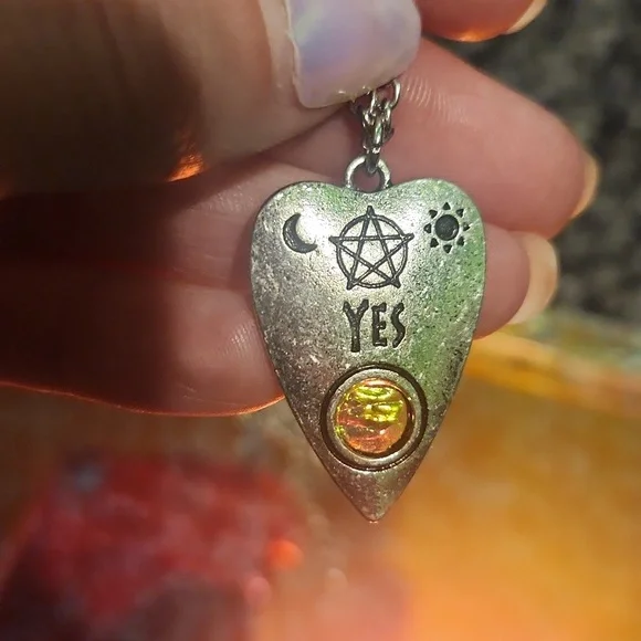 Ouijia Board Planchette YES Necklace - Picture 5 of 6